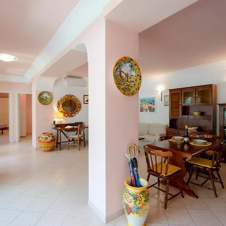 Casa Le Terrazze Daire *